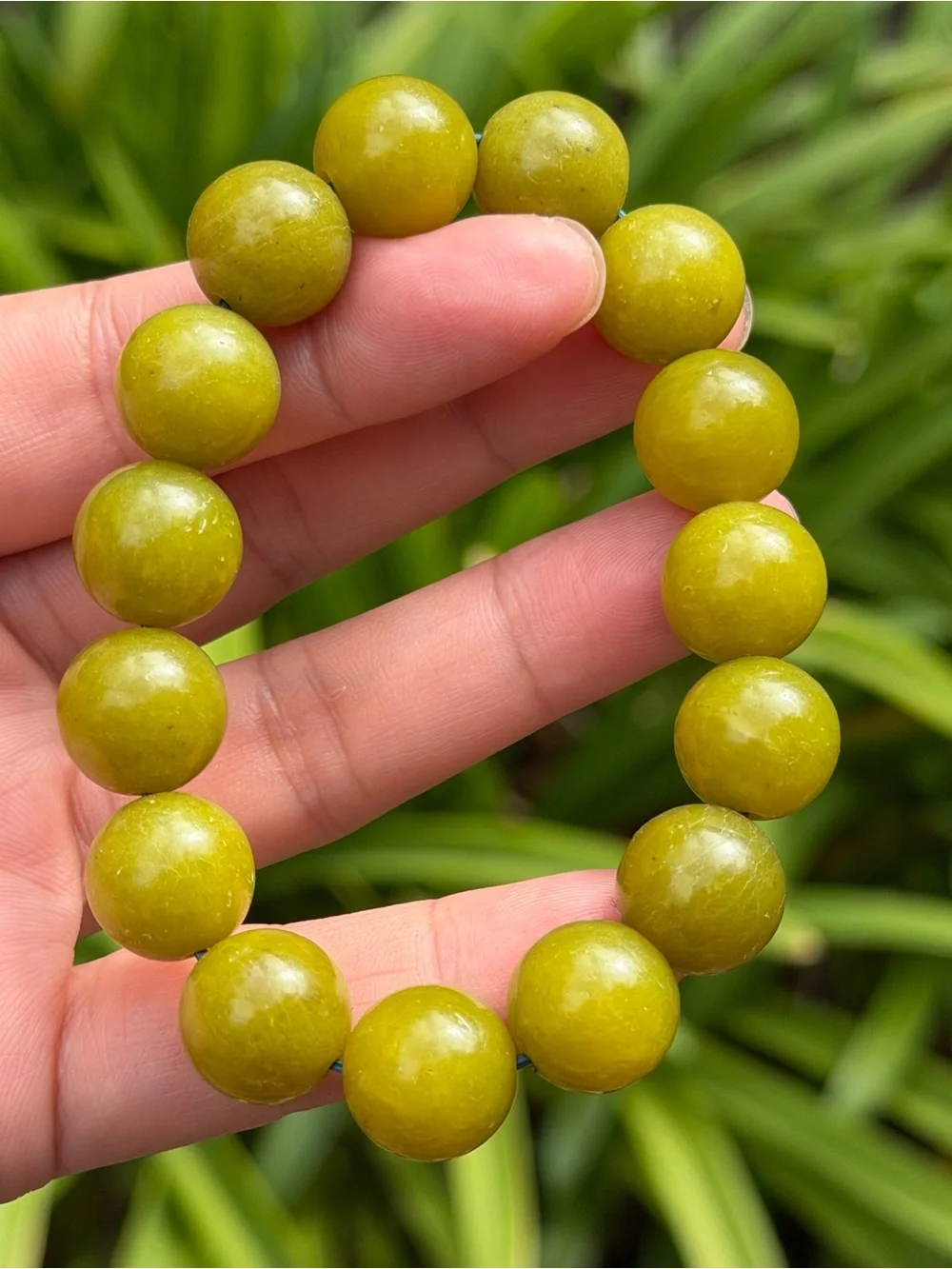 14mm Oliver Green Stretchable Xiuyu Jade Bracelet 2251